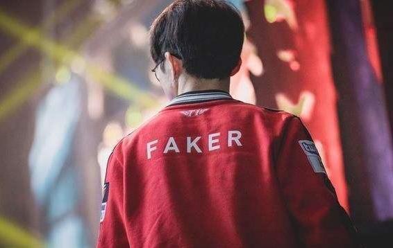 在 YaLLa Esports 的2025-26赛季中更新；